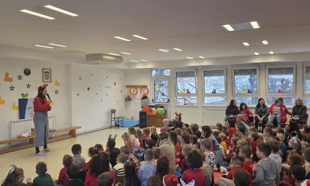 34cdeed9-acce-4533-8843-05b8d27f5501