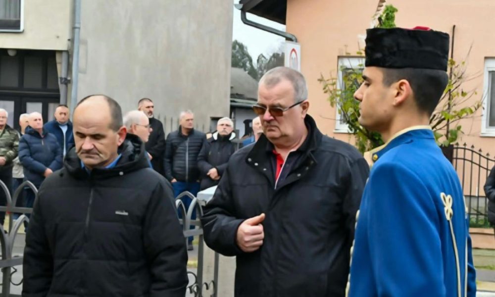 9da87e81-74b0-48ac-bf7c-a8e7c9c527a1