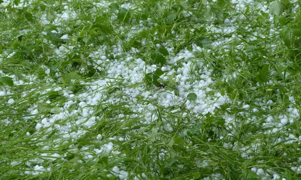 hailstones-123044_640