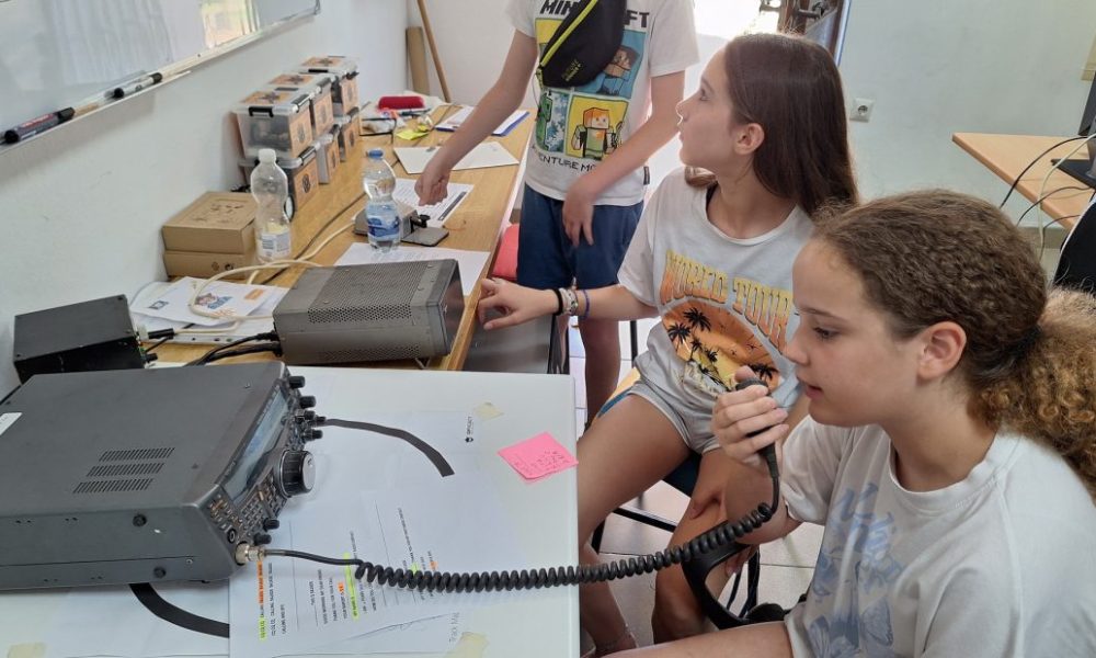 radio (12)